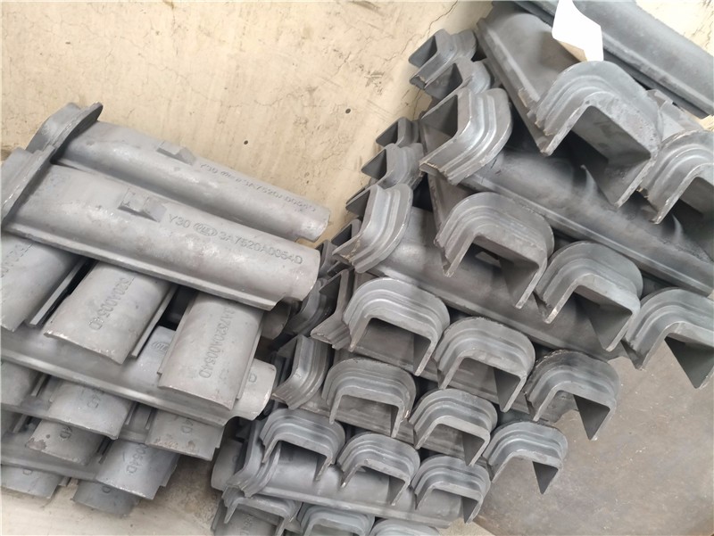 吊鉤式拋丸機/濟(jì)南萬通拋丸機維修/傾斜滾筒拋丸機配件